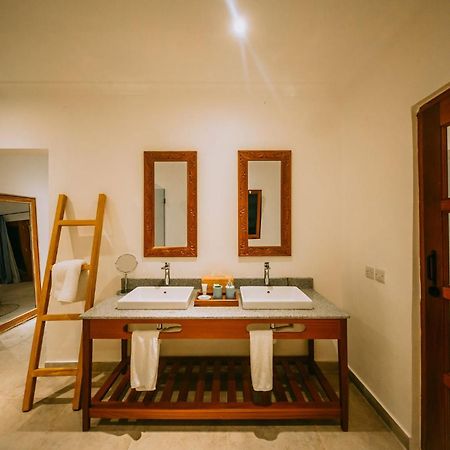 Kivuli Beach Resort Падже Экстерьер фото