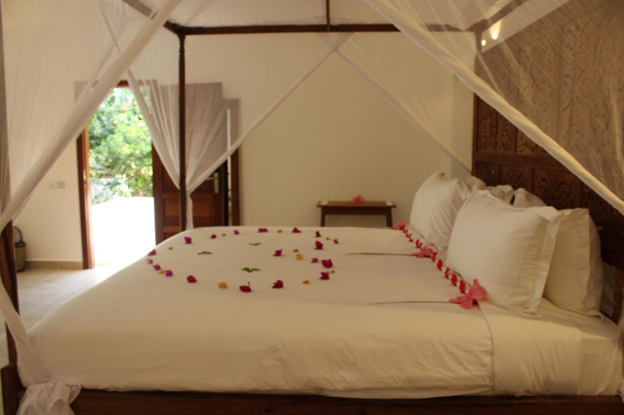 Kivuli Beach Resort Падже Экстерьер фото