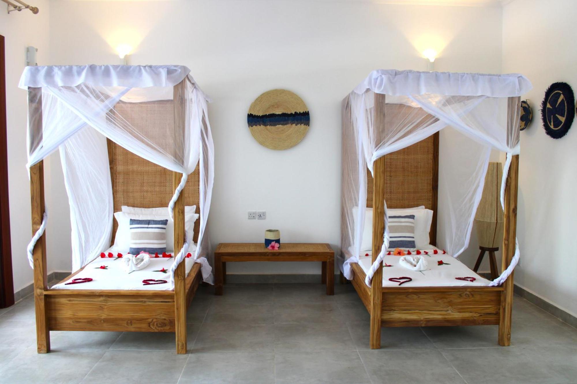 Kivuli Beach Resort Падже Экстерьер фото